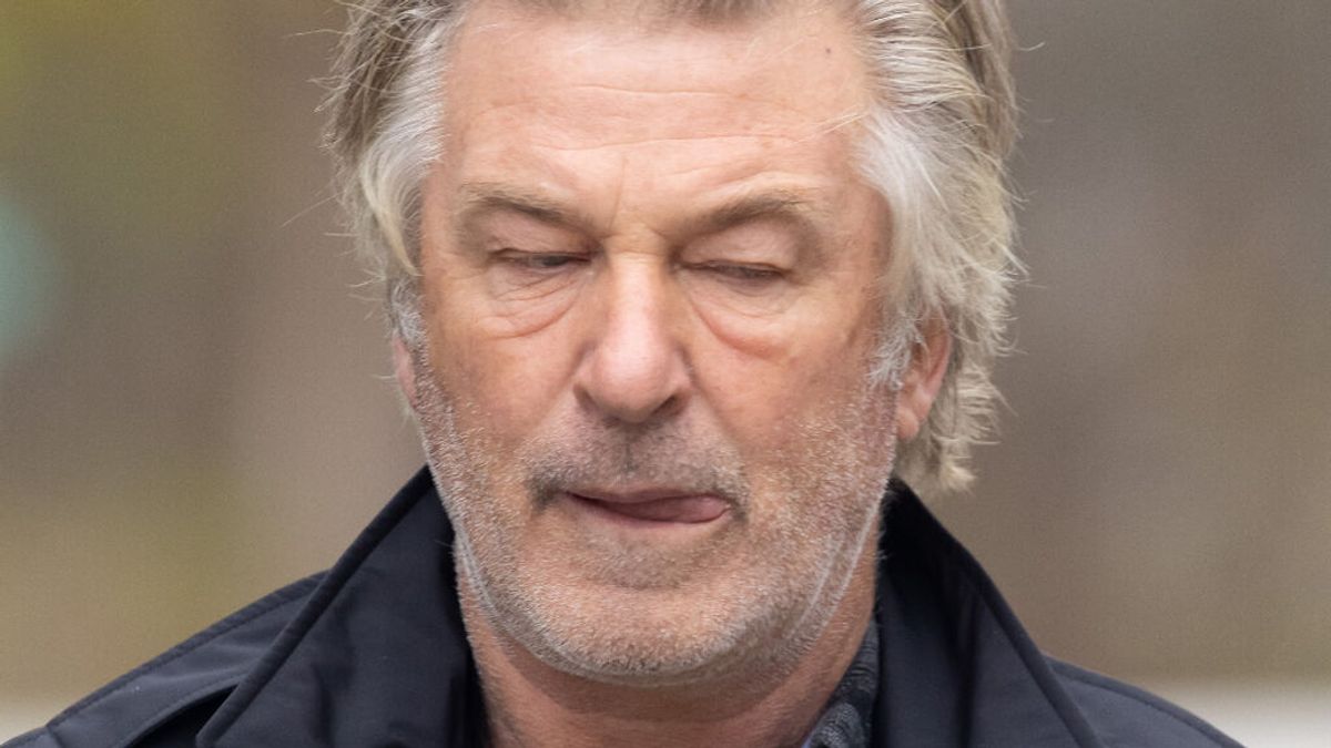 El teléfono móvil de Alec Baldwin, bajo orden de registro para investigar el tiroteo de 'Rust' El teléfono móvil de Alec Baldwin, bajo orden de registro para investigar el tiroteo de 'Rust'