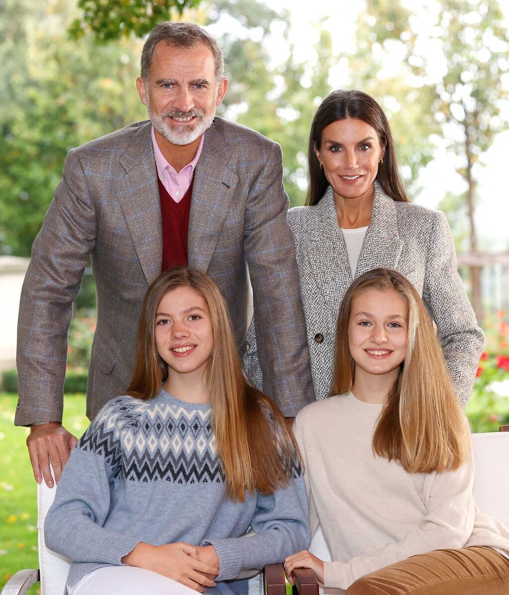 Felicitación navideña de los reyes de España y sus hijas