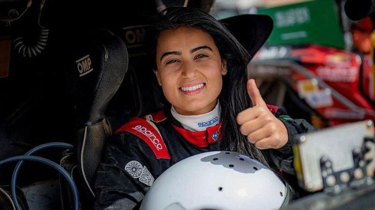 Dos mujeres saudíes correrán por primera vez el Rally Dakar: hasta 2018 las mujeres tenían prohibido conducir en Arabia Saudí Dos mujeres saudíes correrán por primera vez el Rally Dakar: hasta 2018 las mujeres tenían prohibido conducir en Arabia Saudí