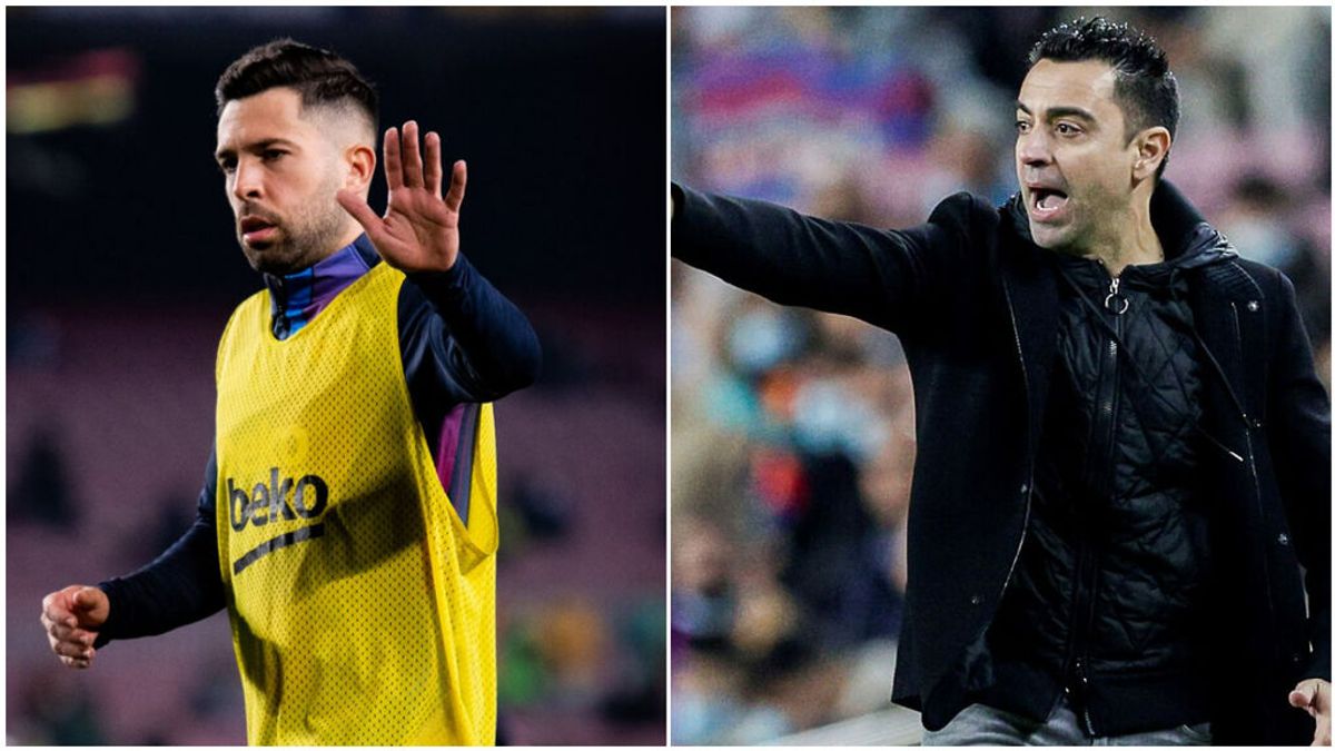 Xavi Hernández no da con la tecla del sistema defensivo: seis defensas distintas desde que llegó Xavi Hernández no da con la tecla del sistema defensivo: seis defensas distintas desde que llegó
