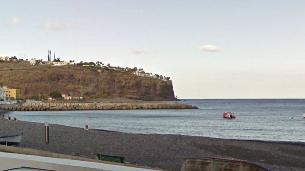 Localizan el cuerpo sin vida de un hombre flotando a pocos metros de la orilla en Playa Santiago, La Gomera
