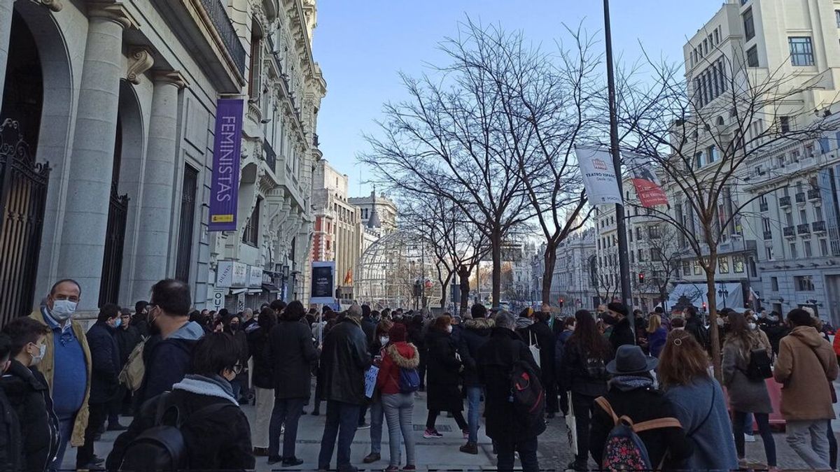Una manifestación reclama espacio para la Filosofía en la ESO para no "hacer daño a próximas generaciones" Una manifestación reclama espacio para la Filosofía en la ESO para no "hacer daño a próximas generaciones"