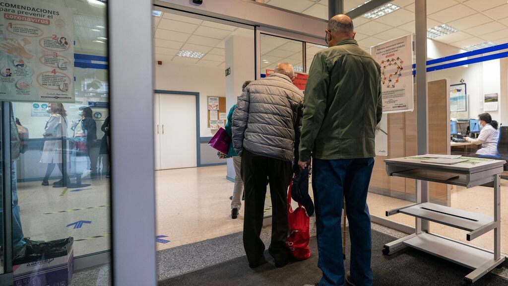 Colas en los centros de salud