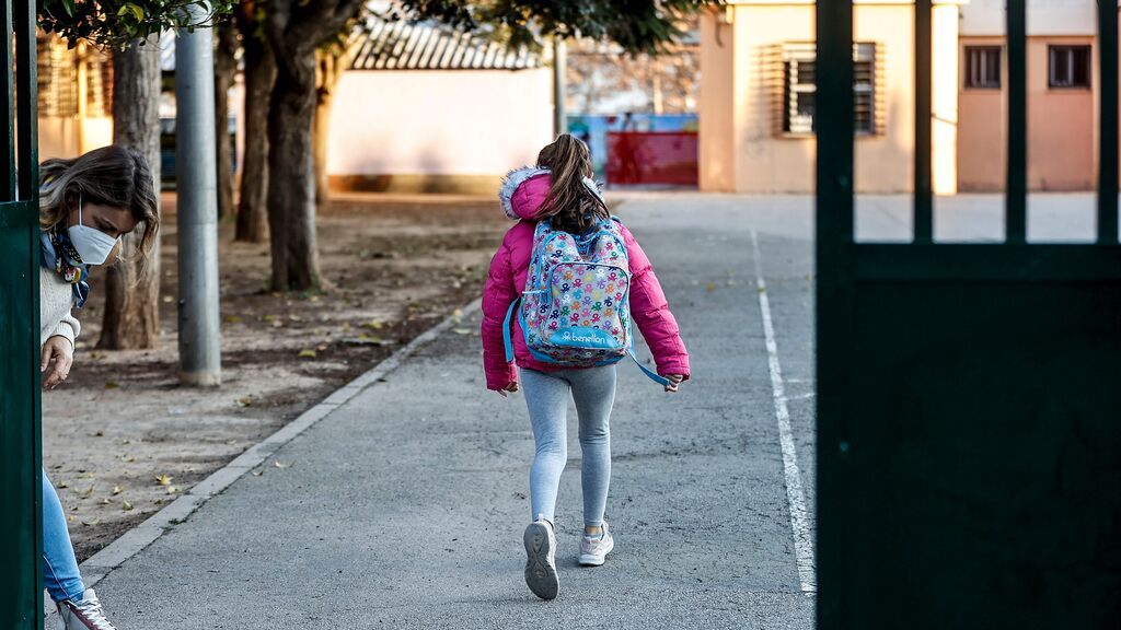 Miles de familias no llevan a sus hijos al colegio por miedo al covid antes de Navidad
