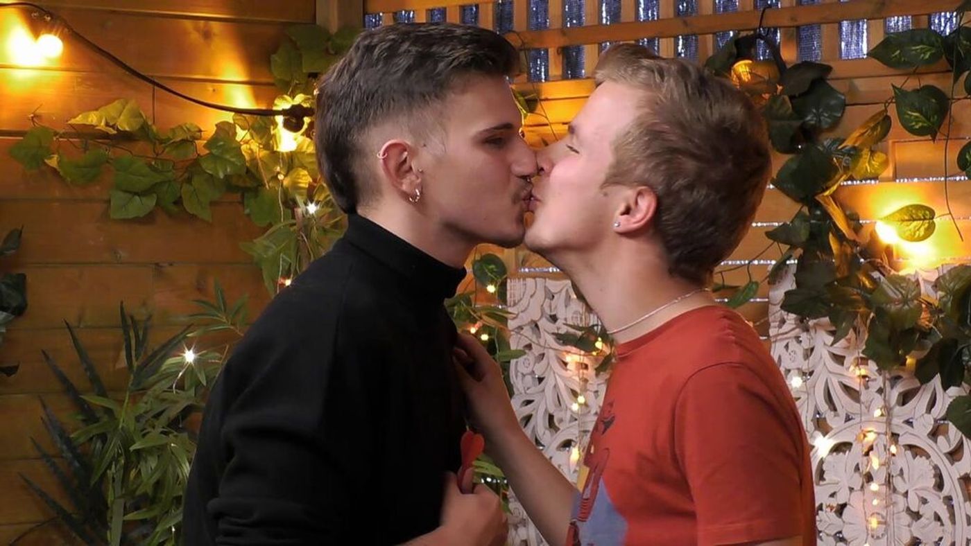 Andrei no puede ser más "pegajoso" en sus relaciones First Dates Temporada 5 Top Videos 537