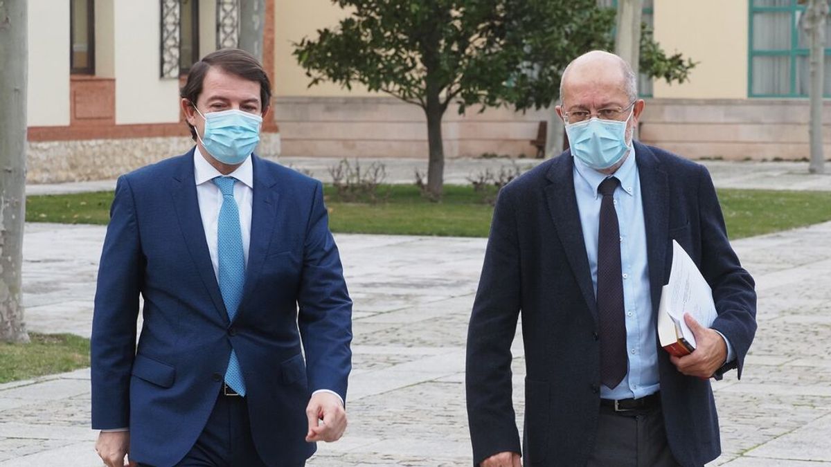 Igea (C´s) desvela los mensajes de Whatsapp de su negociación de los presupuestos para desmentir al PP Igea (C´s) desvela los mensajes de Whatsapp de su negociación de los presupuestos para desmentir al PP