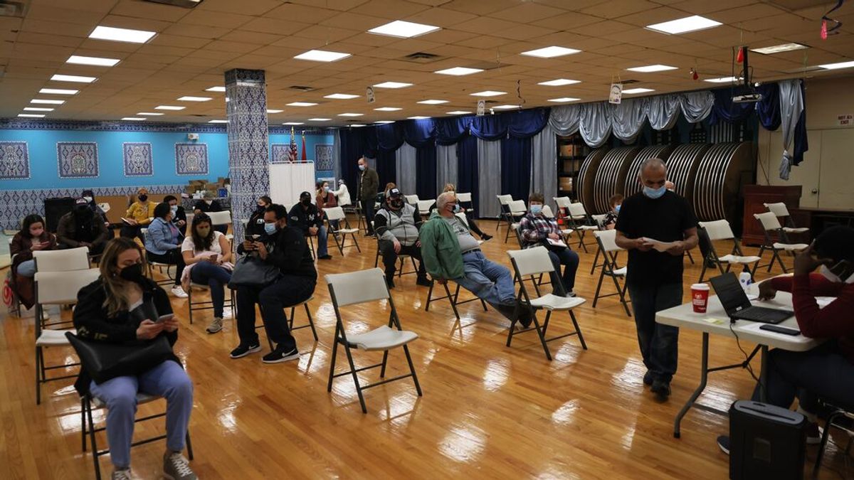 Nueva York dará 100 dólares a quienes se pongan la dosis de refuerzo de la vacuna contra la covid Nueva York dará 100 dólares a quienes se pongan la dosis de refuerzo de la vacuna contra la covid