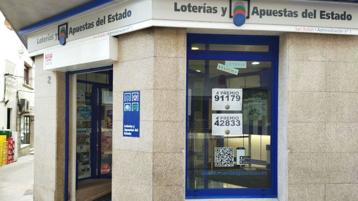 La Lotería de Navidad de la excursión del Instituto de A Illa de Arousa deja 15,7 millones de euros en la localidad La Lotería de Navidad de la excursión del Instituto de A Illa de Arousa deja 15,7 millones de euros en la localidad
