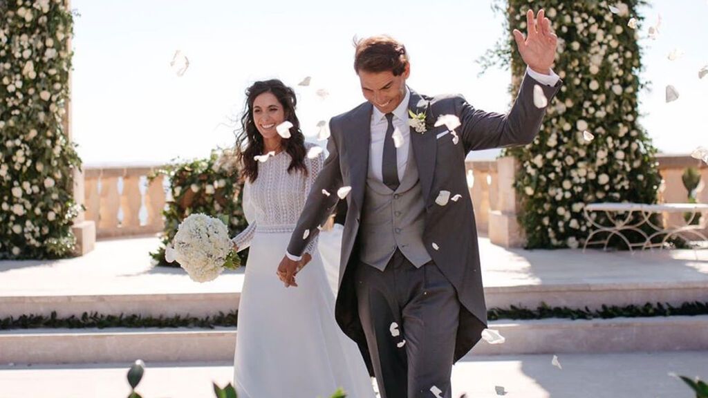 Para ese día tan especial, la novia eligió un vestido de Rosa Clará.