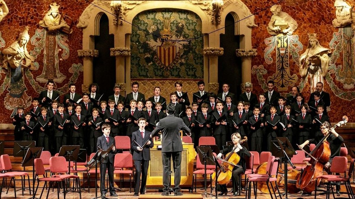 La Escolania de Montserrat suspende cinco actuaciones tras haber estado en contacto con un positivo La Escolania de Montserrat suspende cinco actuaciones tras haber estado en contacto con un positivo