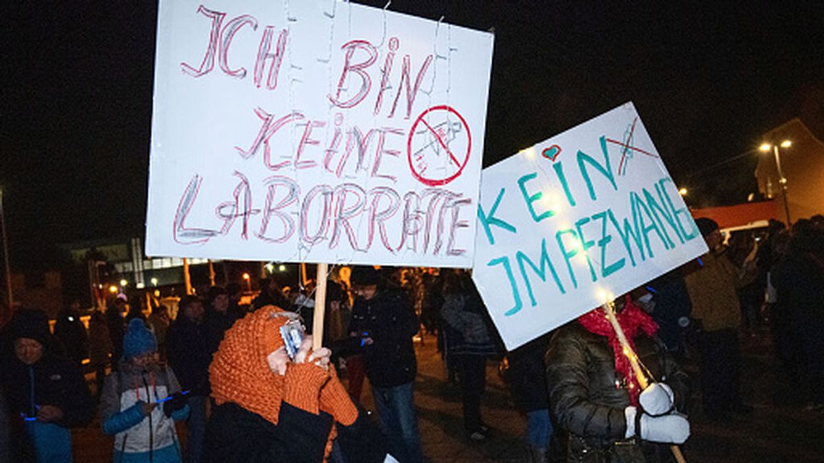 Graves disturbios en Múnich tras una protesta contra las restricciones Graves disturbios en Múnich tras una protesta contra las restricciones