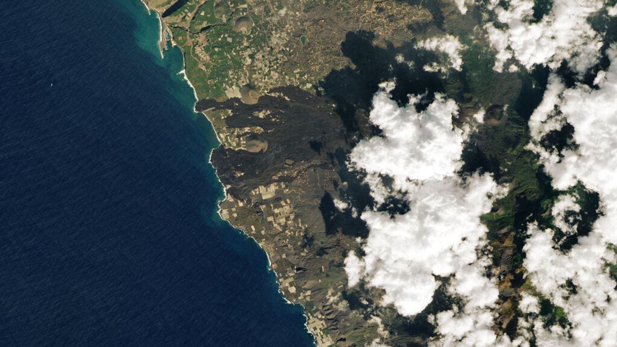 El antes y después de La Palma: lo que ven los satélites de la NASA desde el espacio