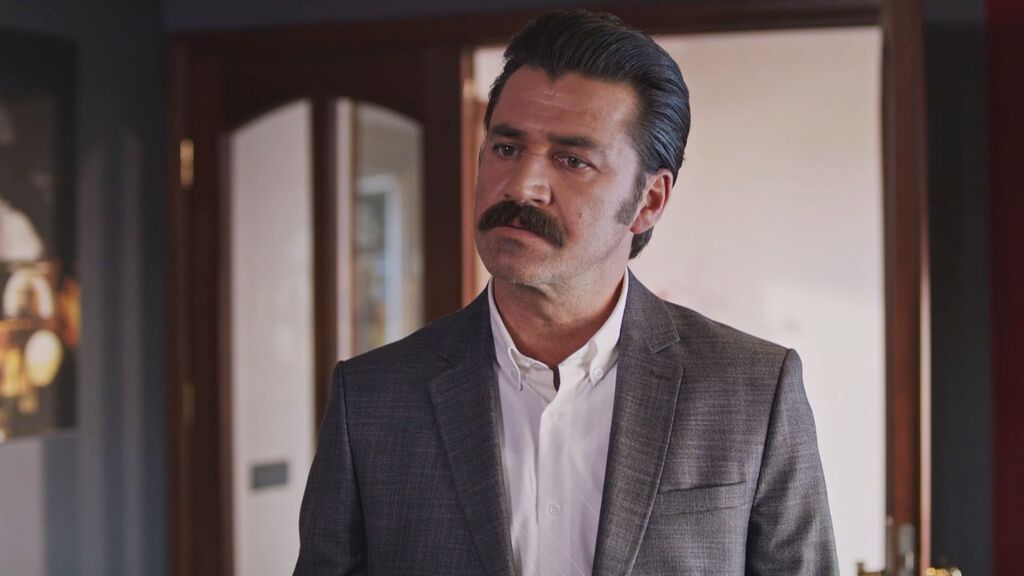 Mahmut amenaza a Ömer