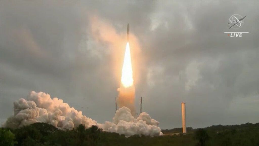 El telescopio espacial James Webb, el más grande de la historia, despega con éxito desde la Guayana Francesa
