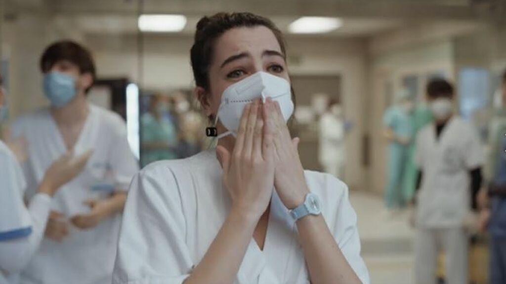 Llega a Telecinco 'Besos al aire', la miniserie que refleja el confinamiento del covid con el amor como nexo de unión