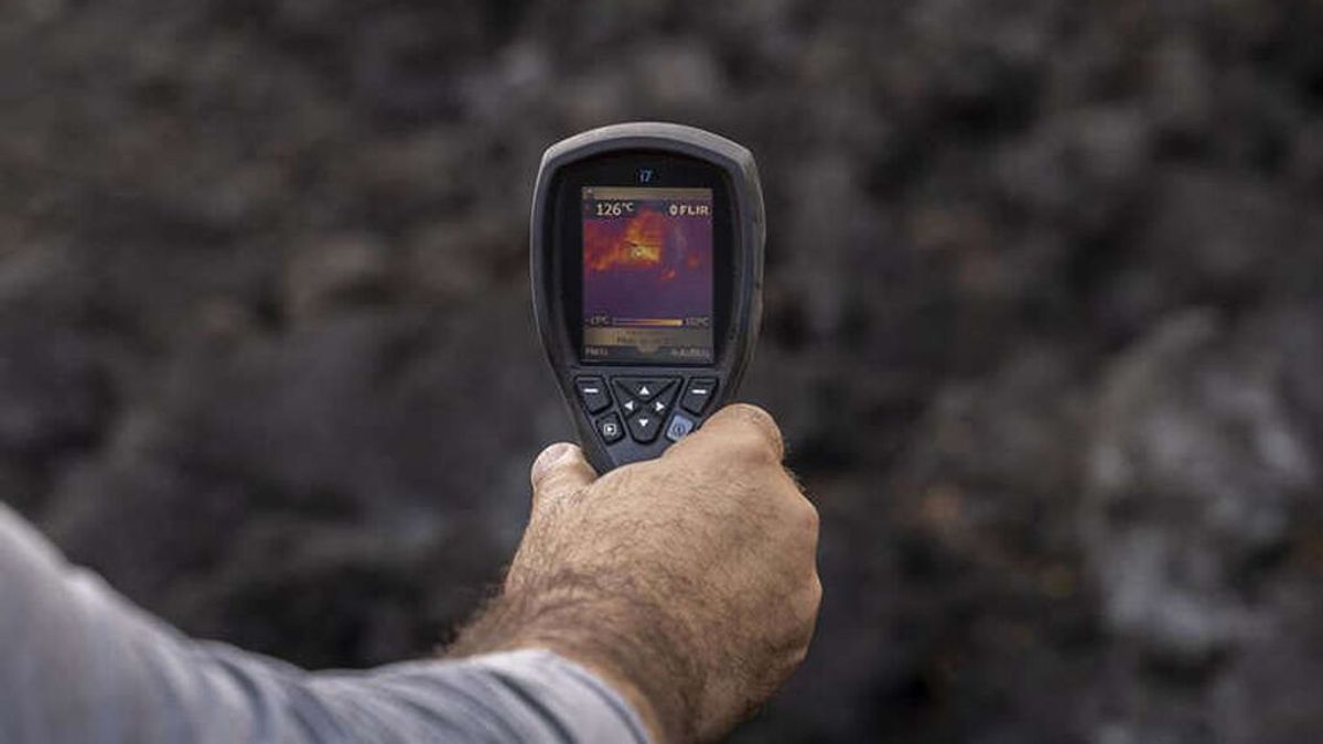 La primera prueba para retirar la lava de La Palma da unos resultados satisfactorios, según Pevolca