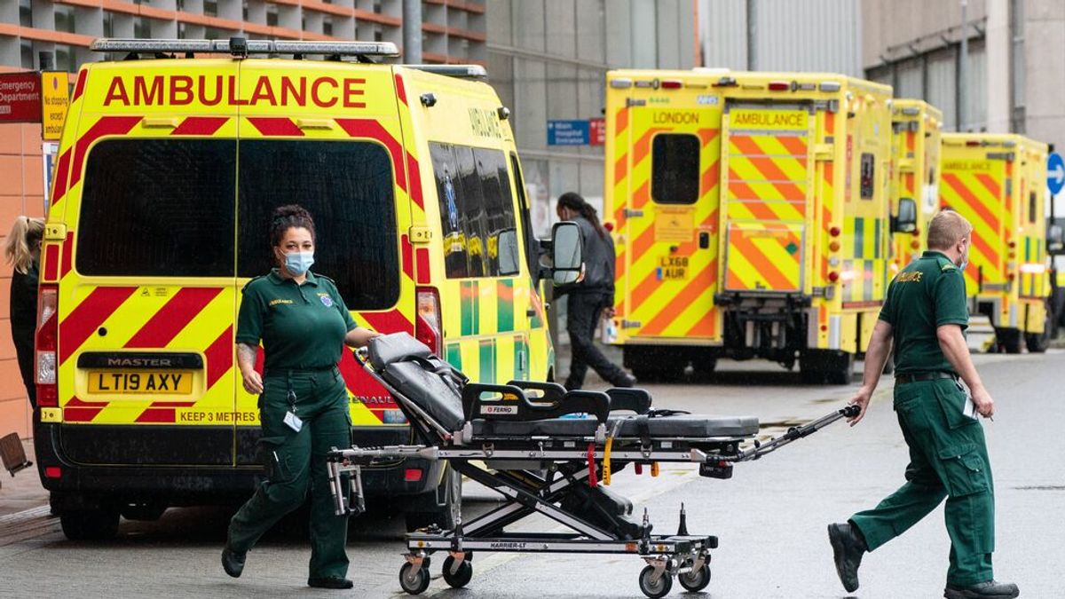 Inglaterra constató su récord de contagios de COVID-19 el día de Navidad, más de 113.000 Inglaterra constató su récord de contagios de COVID-19 el día de Navidad, más de 113.000