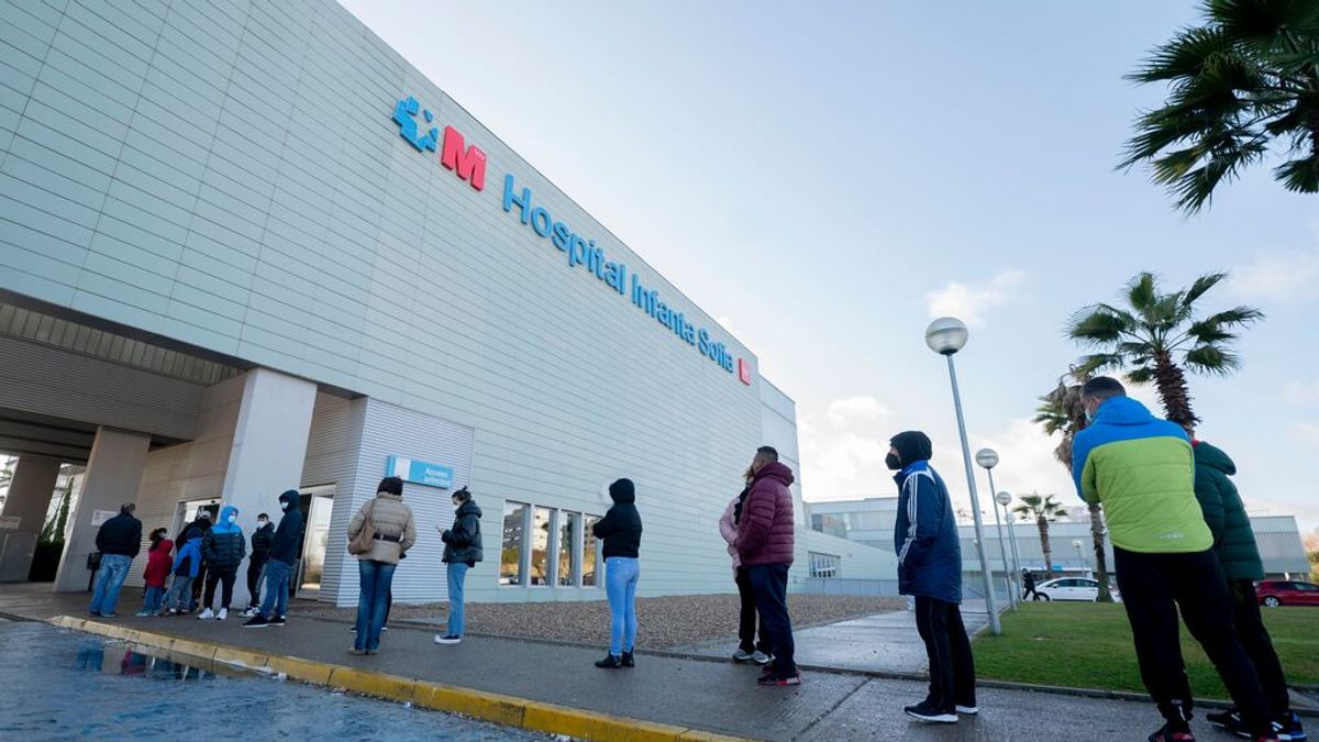 Madrid ve "razonable" reducir la cuarentena de los contagiados de 10 a 5 días Madrid ve "razonable" reducir la cuarentena de los contagiados de 10 a 5 días