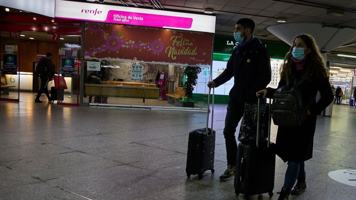 Renfe vuelve a ofrecer el cambio de billete de forma gratuita ante al aumento de contagios por Covid Renfe vuelve a ofrecer el cambio de billete de forma gratuita ante al aumento de contagios por Covid