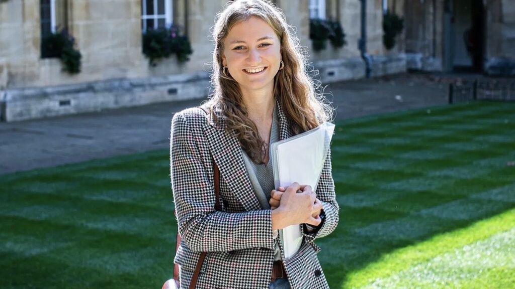 Elisabeth de Bélgica: así es la vida de la heredera al trono que estudia en Oxford y que lleva una vida muy parecida a la de Leonor