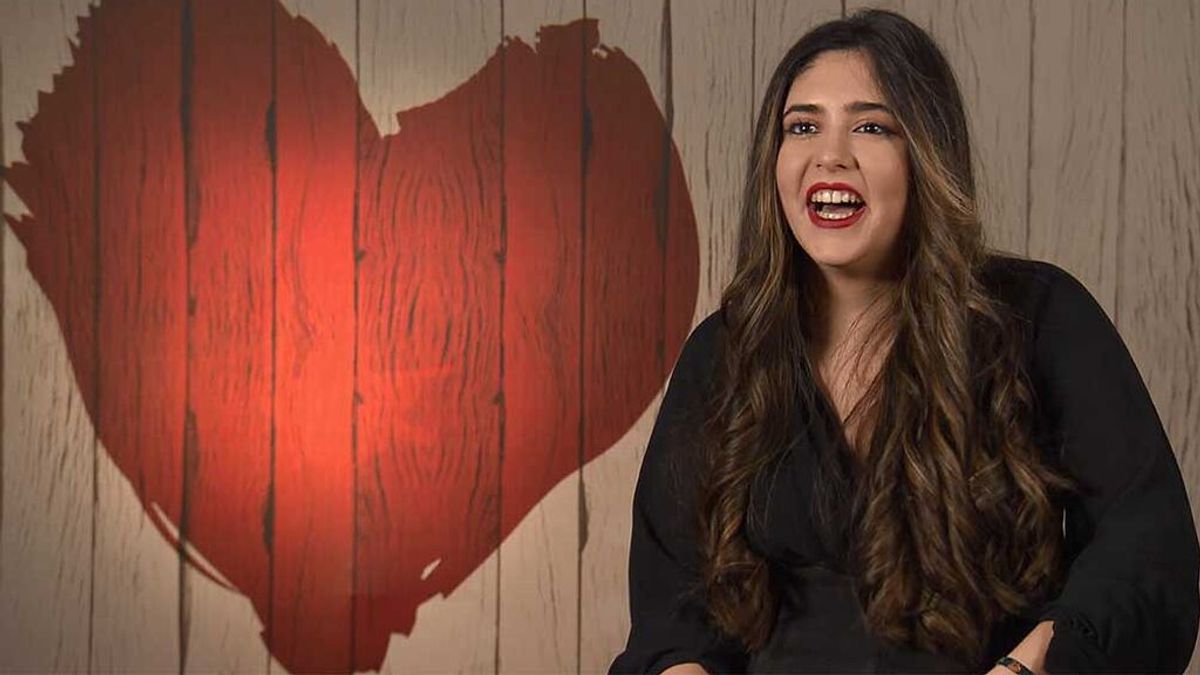 Sofi buscaba a su Pablo Casado y ‘First Dates Café’ le ha sorprendido con un príncipe Harry: “Al verle he dicho “¡Wow!”