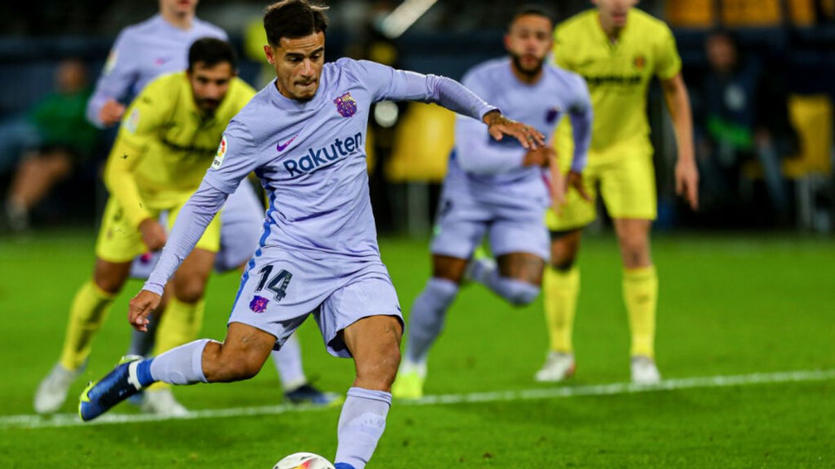 El Barça, con sólo 9 jugadores de la primera plantilla tras los positivos de Dest, Coutinho y Abde El Barça, con sólo 9 jugadores de la primera plantilla tras los positivos de Dest, Coutinho y Abde