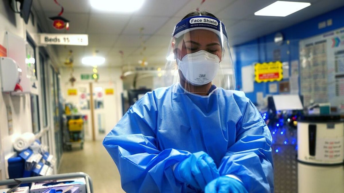 Reino Unido bate un nuevo récord diario de casos de coronavirus al sumar otros 183.000 Reino Unido bate un nuevo récord diario de casos de coronavirus al sumar otros 183.000