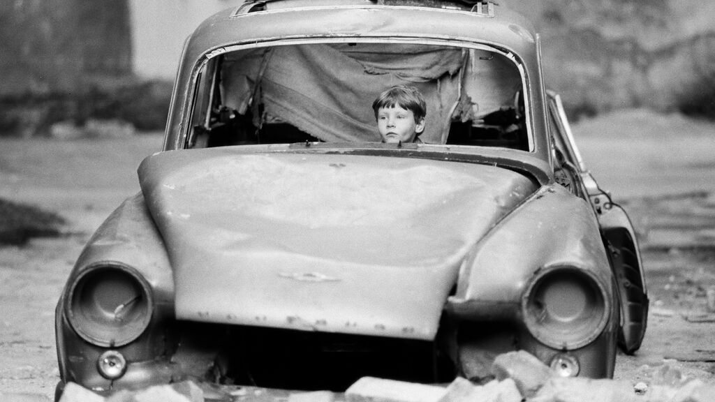 01_Harald Hauswald_Kastanienallee_Prenzlauer Berg_Berlin_1986