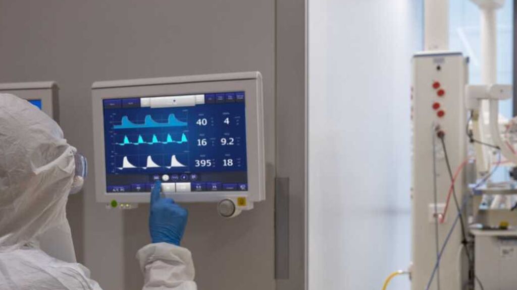 Israel detecta el primer caso de flurona, una infección de covid y gripe en una mujer no vacunada de 30 años