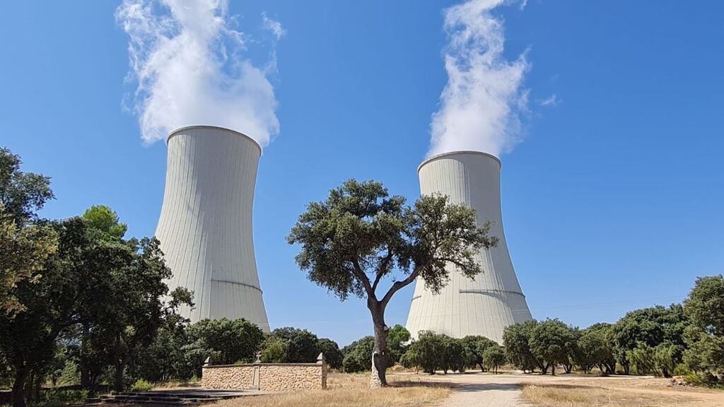 España muestra su rechazo a la propuesta de la CE de incluir la energía nuclear y el gas como energías 'verdes'