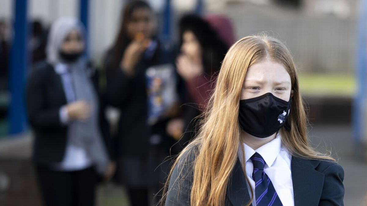 Europa, del teletrabajo a las mascarillas en las aulas tras las vacaciones navideñas Europa, del teletrabajo a las mascarillas en las aulas tras las vacaciones navideñas