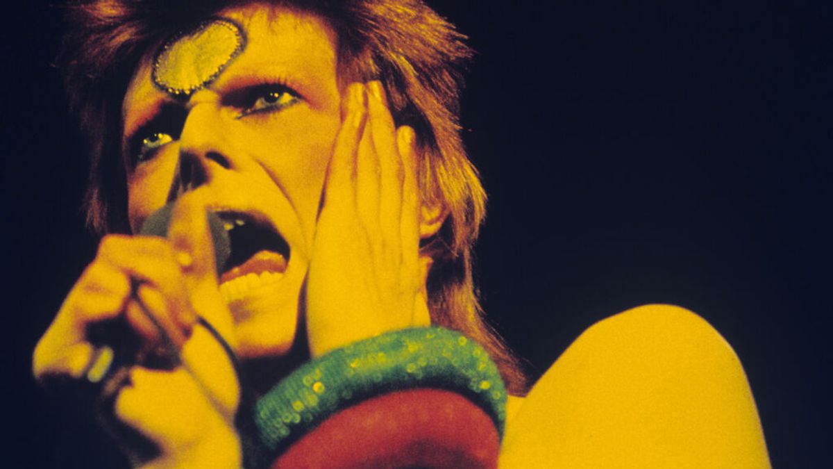 Warner Music buys all of David Bowie's songs for $ 250 million