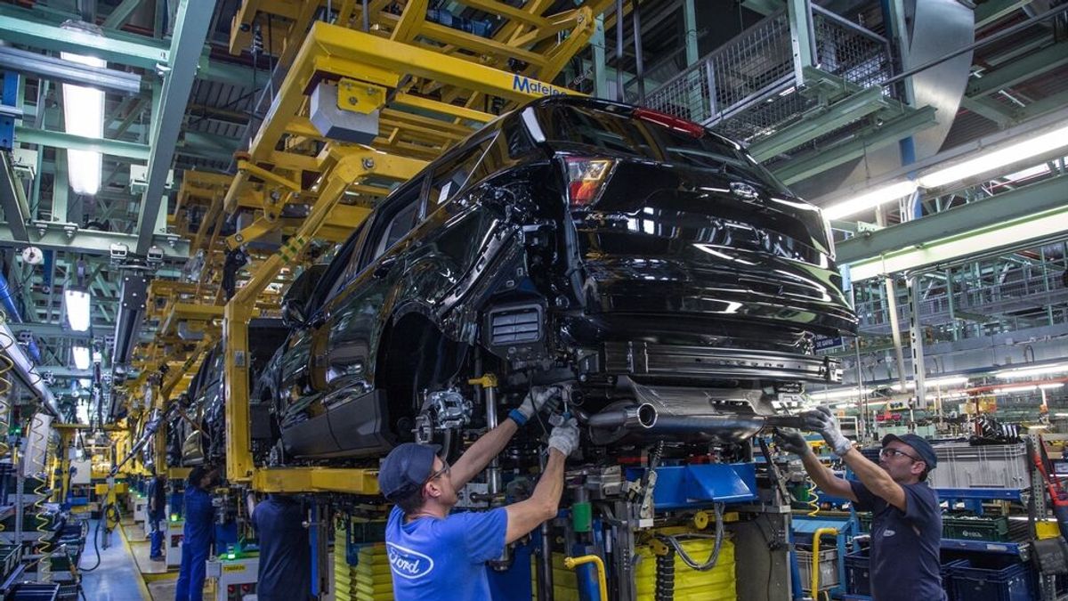 Ford Almussafes convoca a los sindicatos a negociar el nuevo ERTE para el primer trimestre Ford Almussafes convoca a los sindicatos a negociar el nuevo ERTE para el primer trimestre