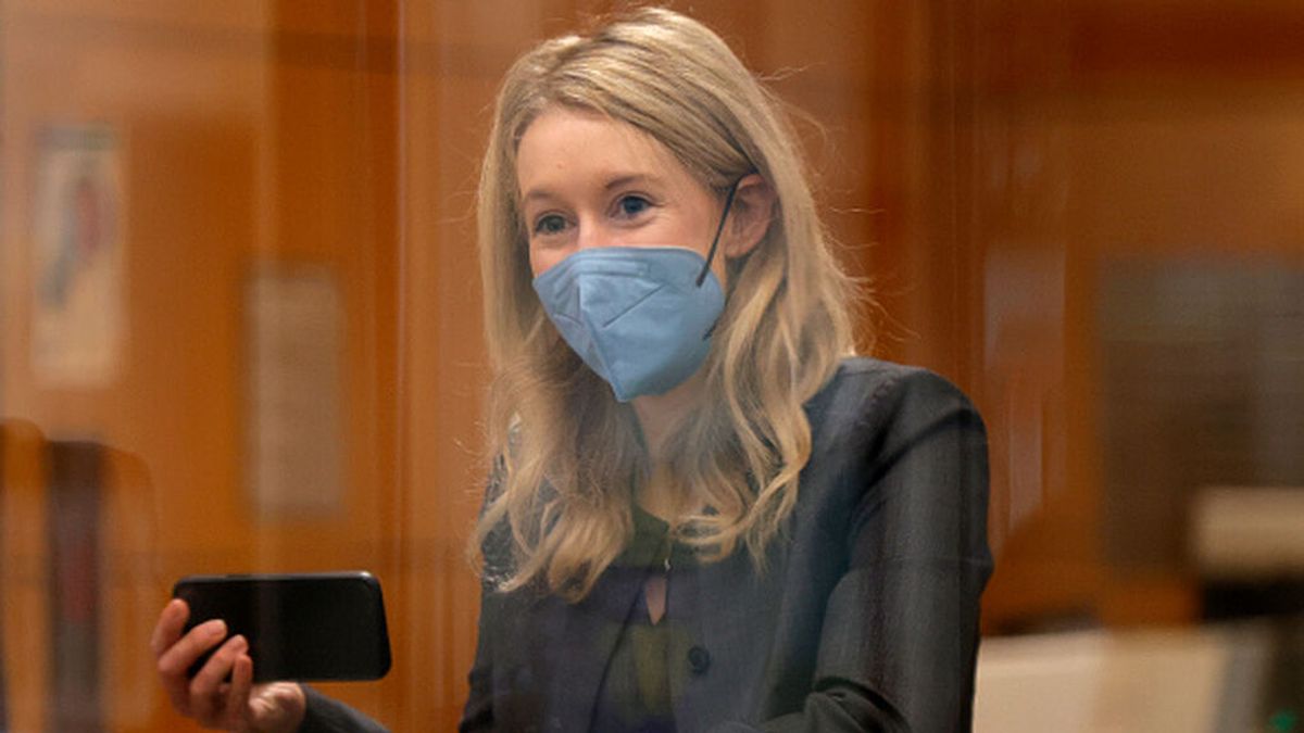 Elisabeth Holmes, fundadora de Theranos, culpable por fraude en los análisis de sangre Elisabeth Holmes, fundadora de Theranos, culpable por fraude en los análisis de sangre