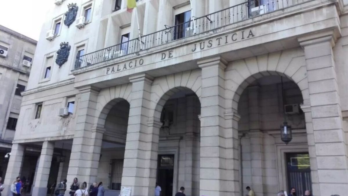 Condenado a más de diez años de cárcel por abusar sexualmente de su prima menor durante cuatro años Condenado a más de diez años de cárcel por abusar sexualmente de su prima menor durante cuatro años