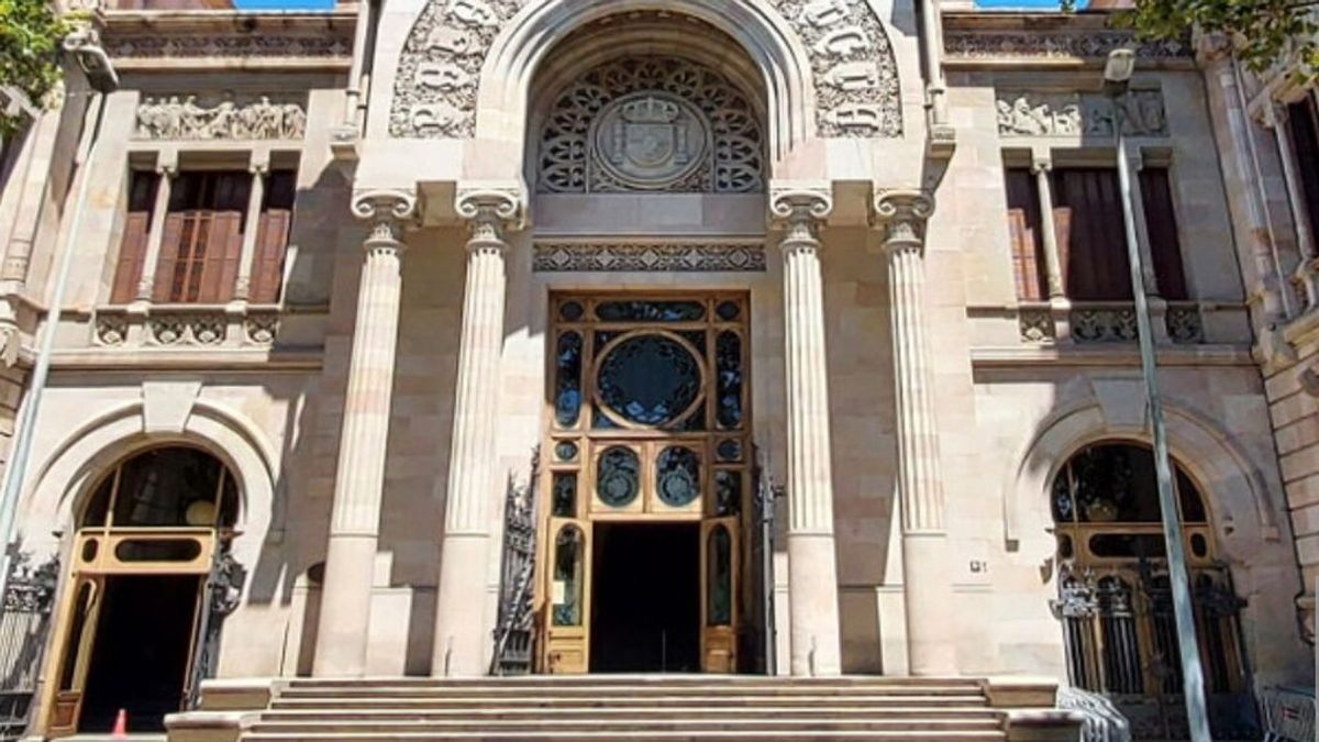 El TSJC fija un 25% de castellano en un instituto de Vila-seca El TSJC fija un 25% de castellano en un instituto de Vila-seca