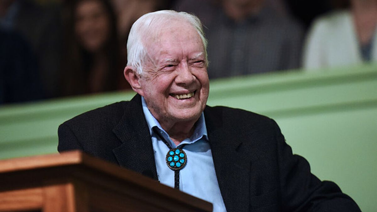 Jimmy Carter alerta de que el país "se tambalea" y corre "riesgo real de conflicto civil" Jimmy Carter alerta de que el país "se tambalea" y corre "riesgo real de conflicto civil"