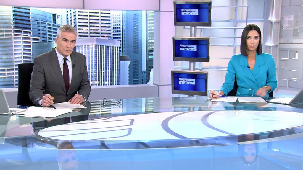 Con David Cantero y Alba Lago Informativos Telecinco 2022 Mediodía 06/01/2022