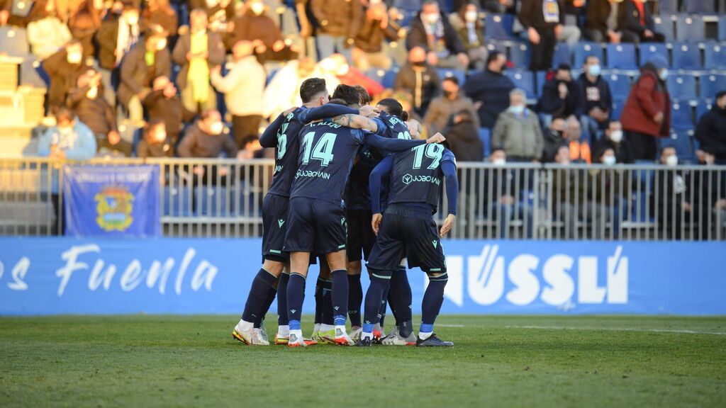 El Cádiz acaba con las ilusiones del Fuenlabrada con un gol de Alarcón en el descuento (0-1)