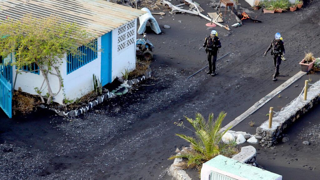 El Pevolca autoriza el regreso a sus viviendas de más vecinos de las zonas afectadas por el volcán de La Palma