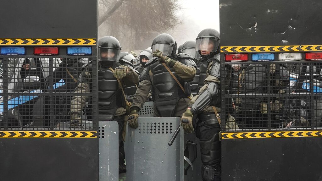 Las protestas en Kazajistán dejan 40 muertos y más de 4.400 detenidos, según las autoridades