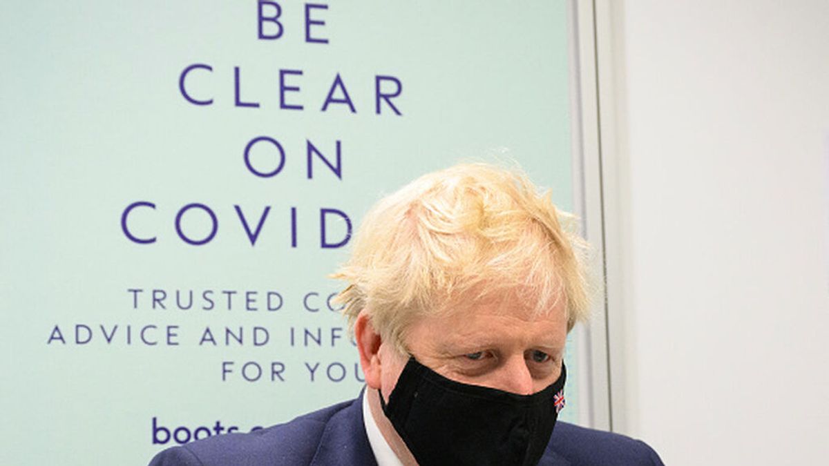 Boris Johnson baraja reducir a cinco días el confinamiento para positivos asintomáticos Boris Johnson baraja reducir a cinco días el confinamiento para positivos asintomáticos