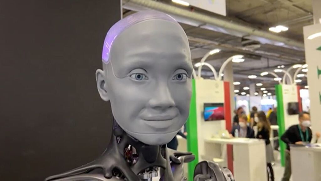 Ameca, el robot humanoide más avanzado e hiperrealista del mundo que arrasa en la feria de Las Vegas