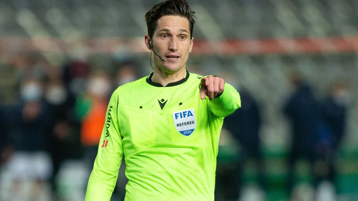 Munuera Montero arbitrará el clásico de la Supercopa de España Munuera Montero arbitrará el clásico de la Supercopa de España