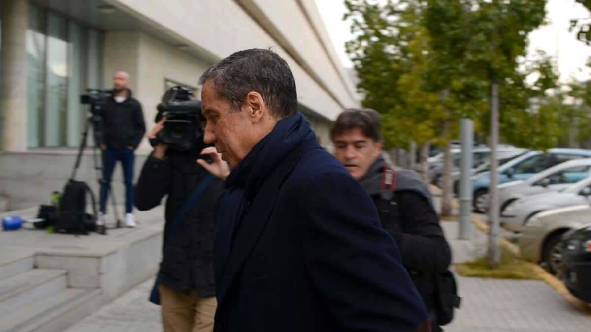 Zaplana pide al juez que le desbloquee las pólizas para afrontar 9.000 euros en gastos médicos Zaplana pide al juez que le desbloquee las pólizas para afrontar 9.000 euros en gastos médicos