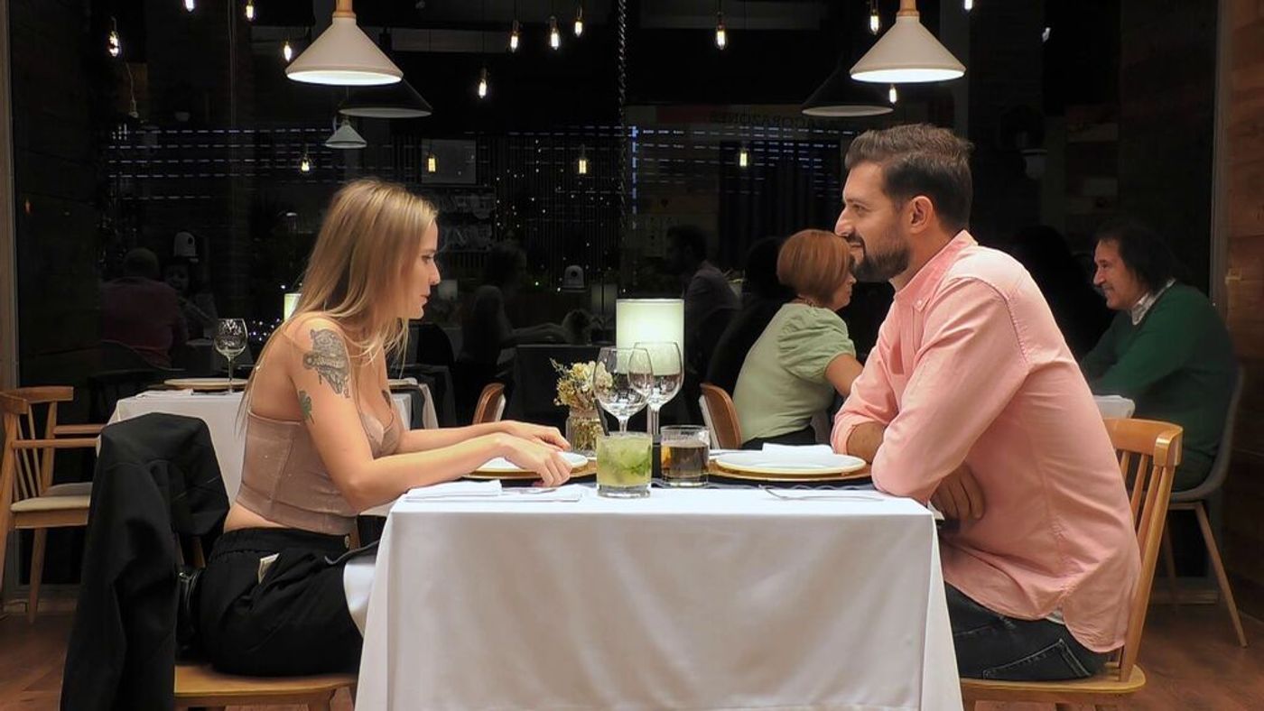Álvaro , a Alba: "Lo mismo quieres pasar directamente al postre" First Dates Temporada 5 Top Videos 567