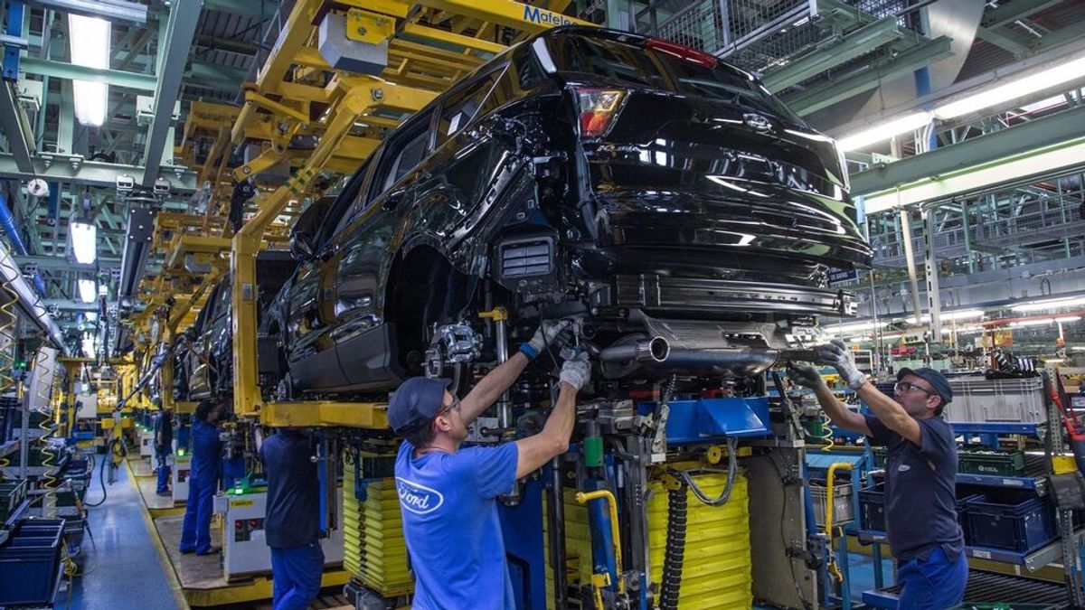 Ford fija el 13 y 14 de enero días de paro del ERTE en vehículos por los problemas en el suministro de materiales
