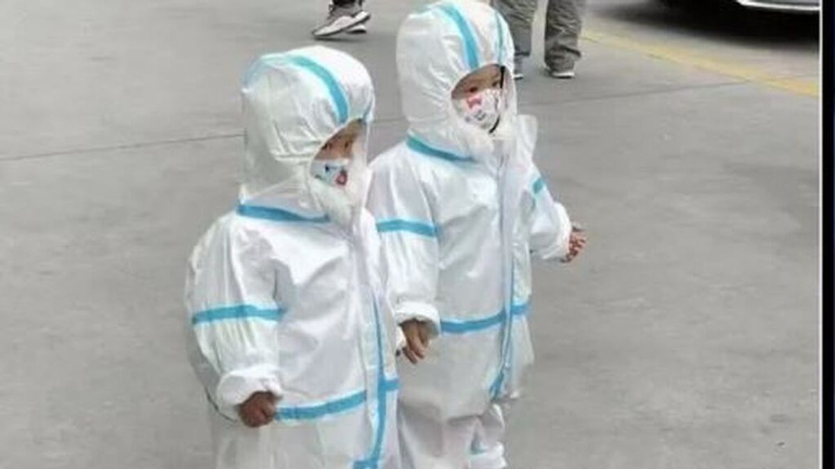 Salen a la luz trajes de seguridad anticovid para niños en China