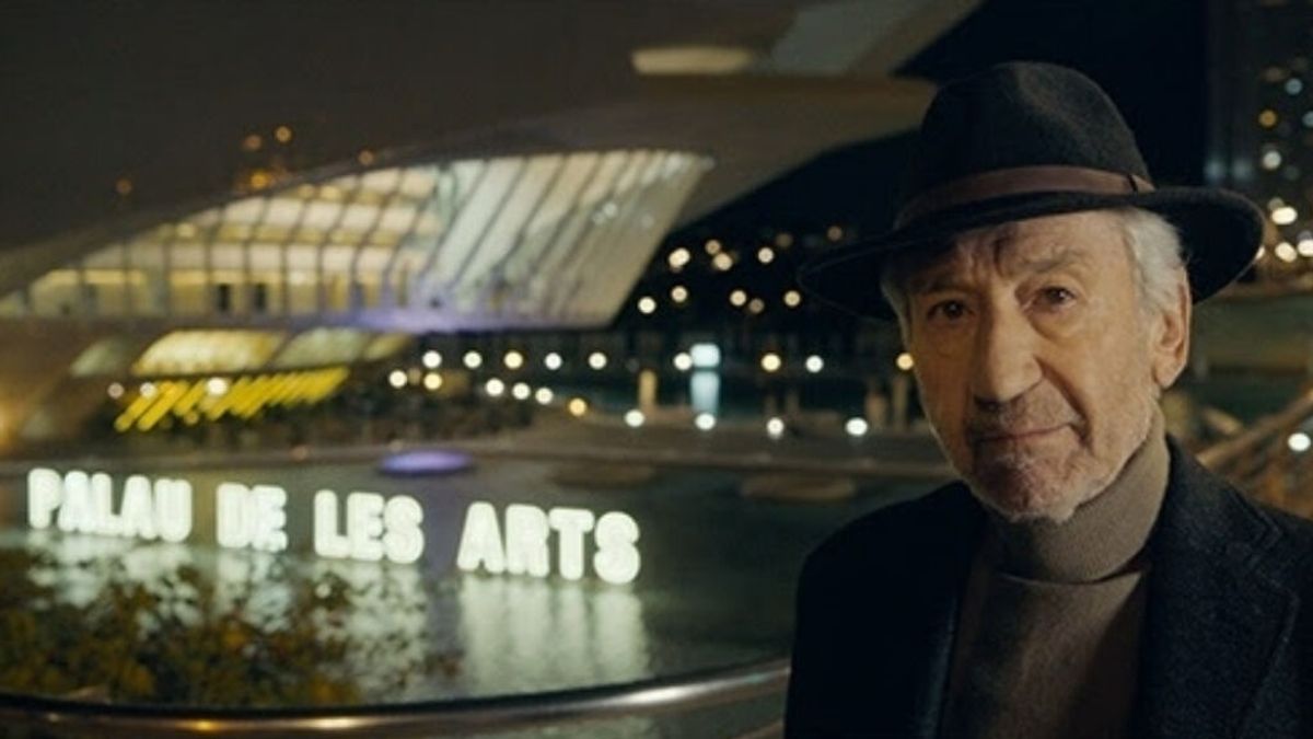 José Sacristán 'vende a domicilio' en Valencia el cine español en el spot de los Premios Goya 2022 José Sacristán 'vende a domicilio' en Valencia el cine español en el spot de los Premios Goya 2022