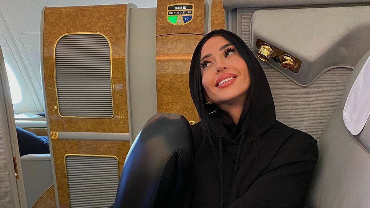El lujoso avión con cama y ducha con el que Aurah y Jesé dan por concluidas sus vacaciones en Dubái